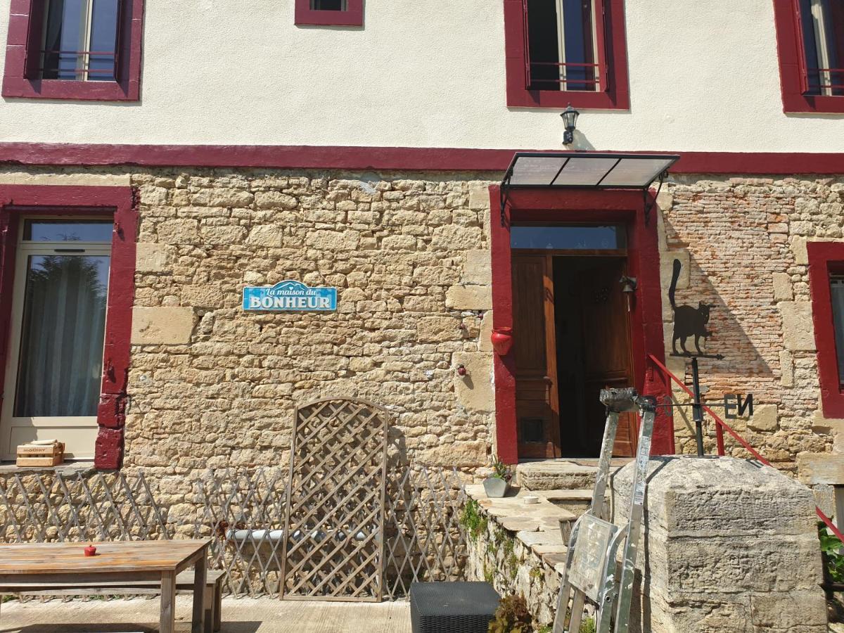La Maison Du Bonheur Anlhiac Buitenkant foto